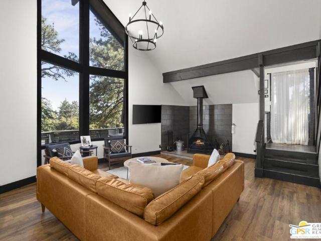 House for sale in Pine Cove, Idyllwild