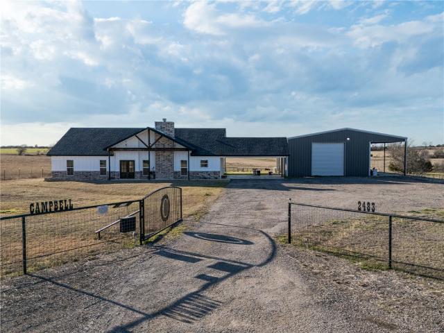 House for sale in Oglesby, Texas