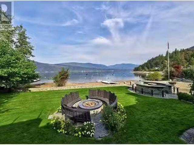 House for sale in Blind Bay