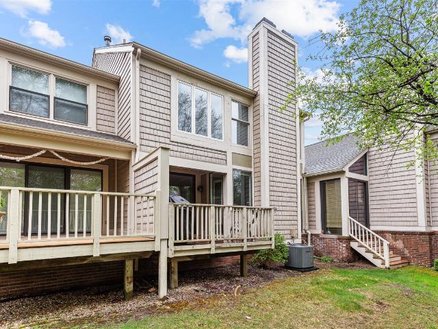 Condo for sale in Bloomfield Hills