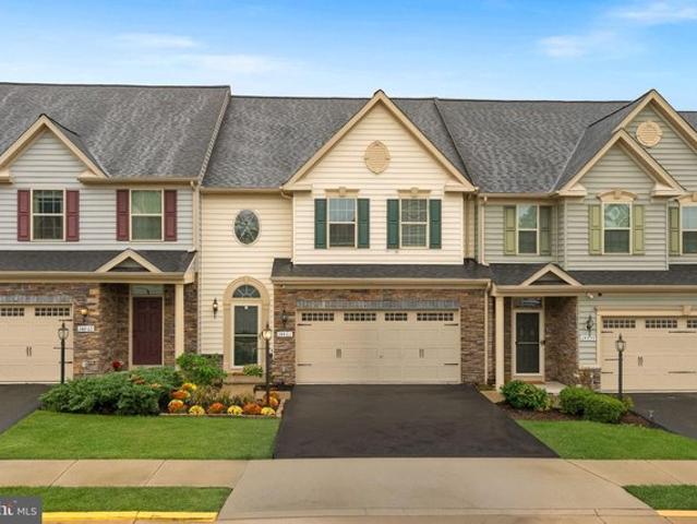 Townhouse for sale in Aldie, Loudoun County