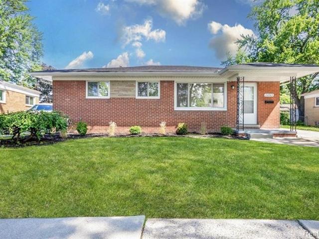 House for sale in Eastpointe, Michigan
