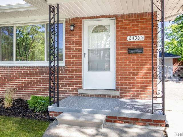 House for sale in Eastpointe, Michigan