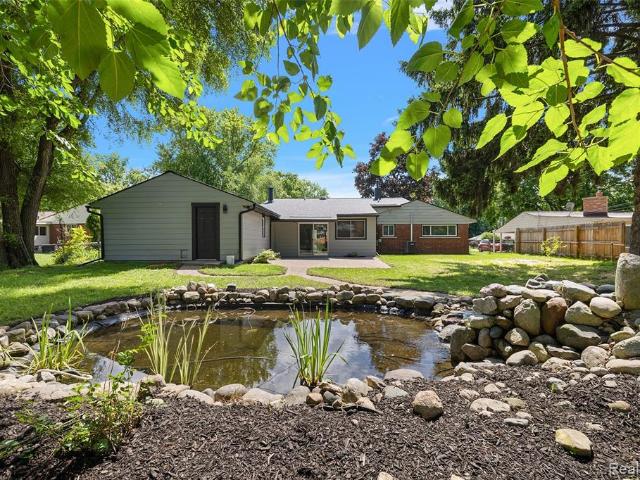 House for sale in West Bloomfield, Michigan