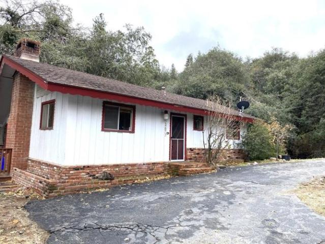 House for sale in Cedarpines Park, California