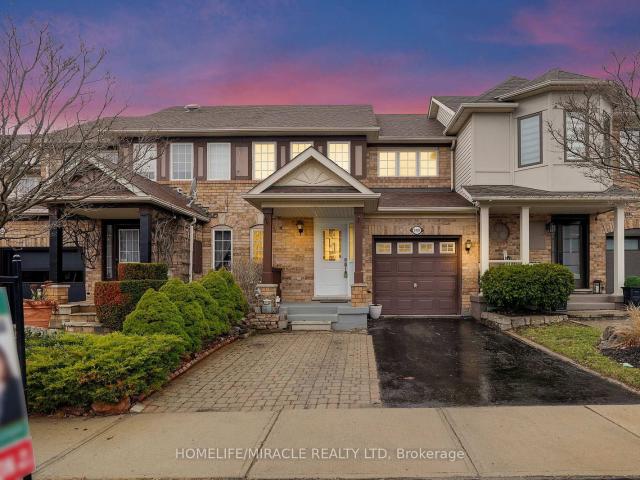Townhouse for sale in Woburn, Ontario