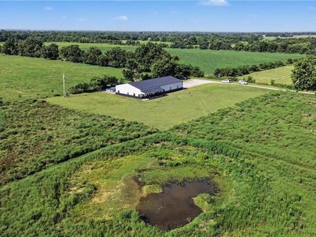 House for sale in Gravette, Benton County