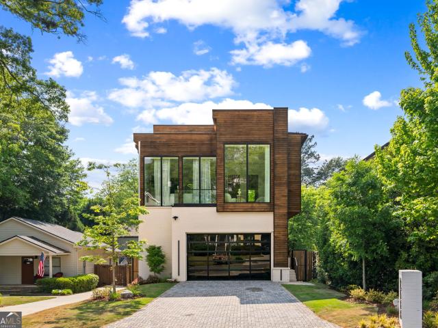 House for sale in Brookhaven, Georgia