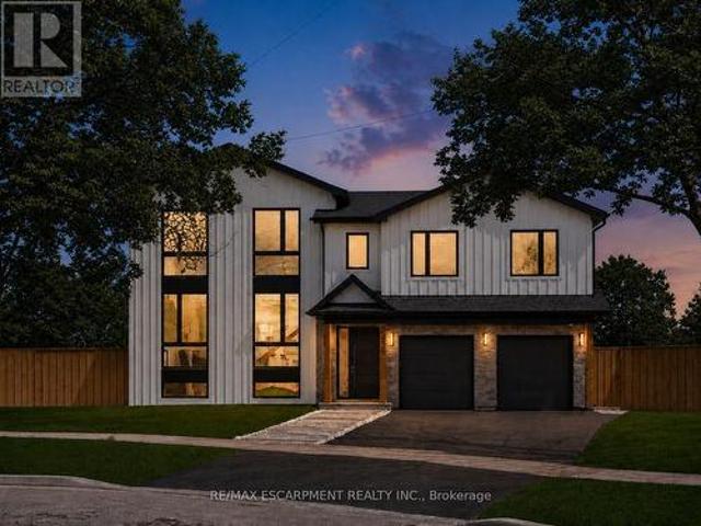 House for sale in Oakville, Ontario
