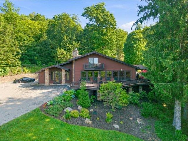 House for sale in Indian Head, Pennsylvania