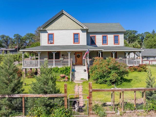 House for sale in Shasta, California