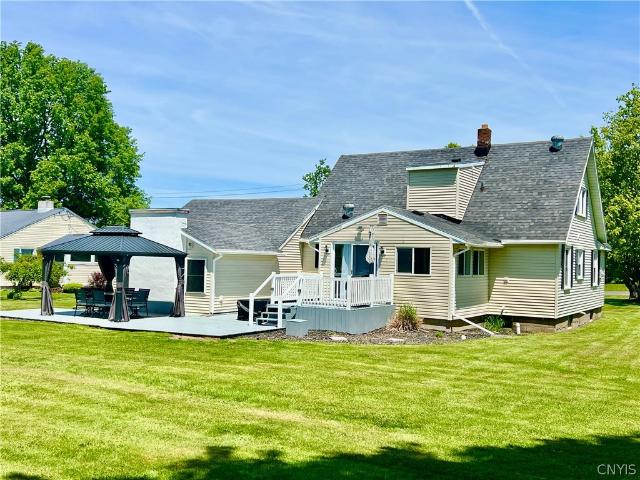 House for sale in Minetto, New York