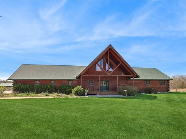 House for sale in Saint Charles, Iowa