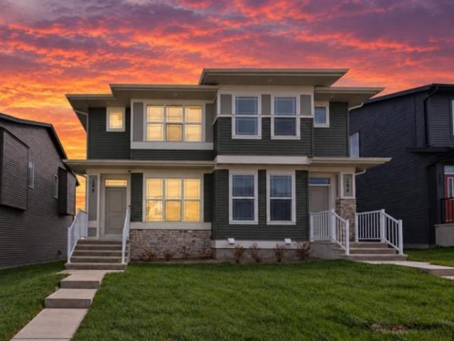 House for sale in Glacier Ridge, Calgary