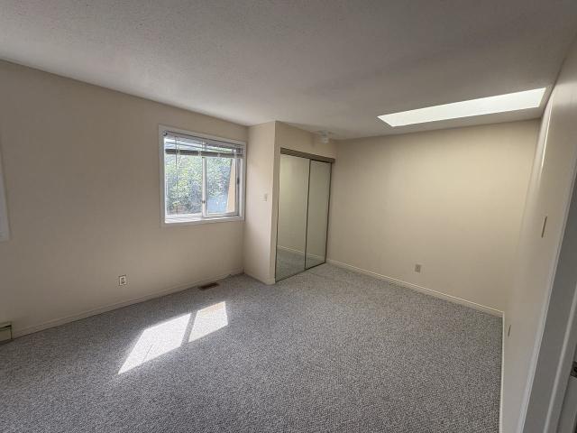 Apartment for rent in Mulhurst Bay, Ontario