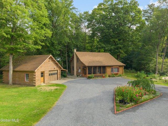 House for sale in Saratoga, New York