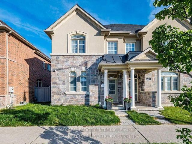 Townhouse for sale in Woburn, Ontario