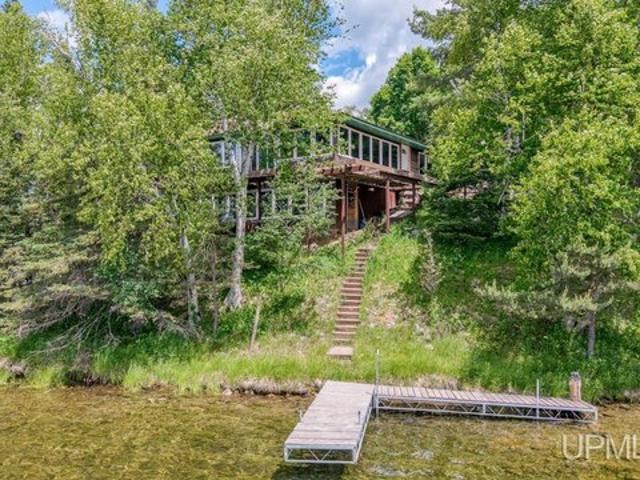 House for sale in Crystal Falls, Michigan
