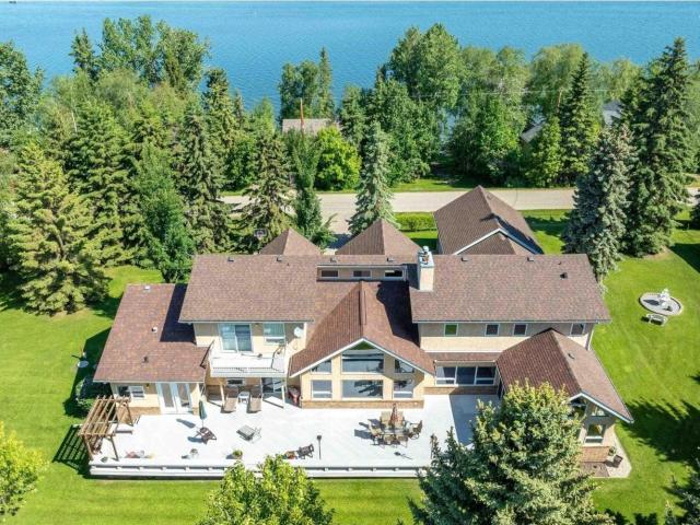 House for sale in Alberta