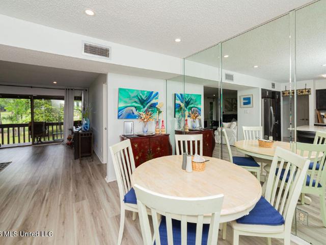 Condo for sale in Diamondhead, Mississippi