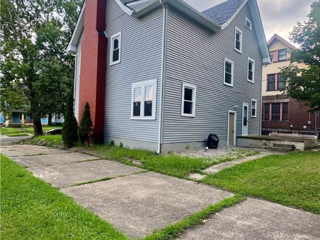 House for sale in Youngstown, Ohio