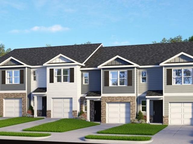 Townhouse for sale in Aberdeen, North Carolina