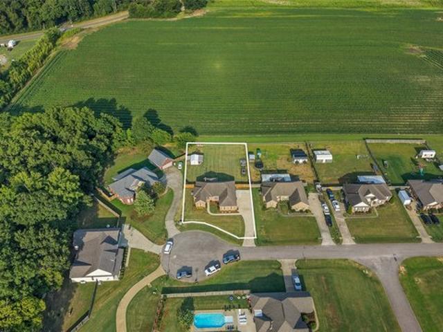 House for sale in Elmore, Alabama