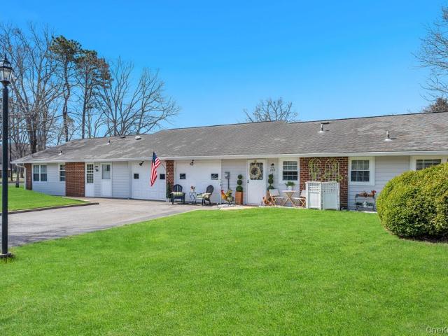 Condo for sale in Centereach, New York