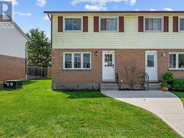 Townhouse for sale in Port Dover, Ontario