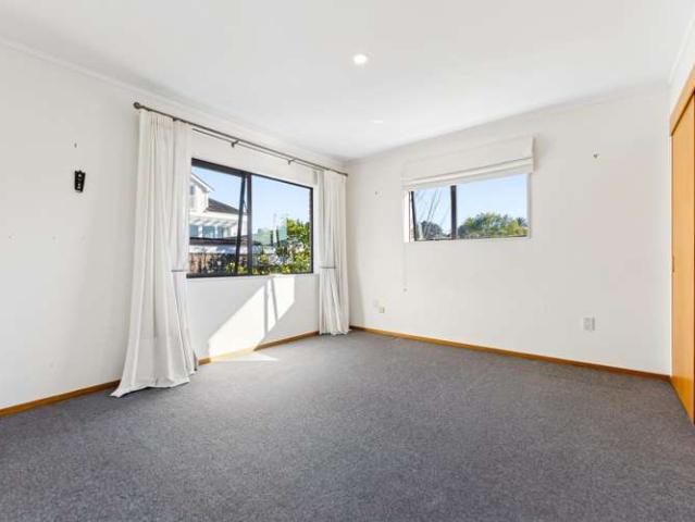 House for sale in Wairau Valley, Oroua County