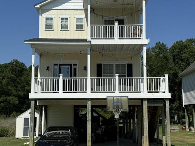 House for sale in Sneads Ferry, North Carolina