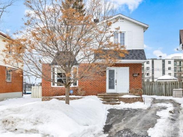 House for sale in Dollard-des-ormeaux, Quebec