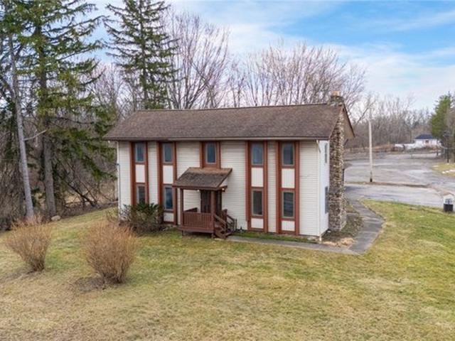 House for sale in Macedon, New York