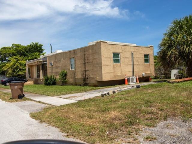 House for sale in Deerfield Beach, Florida