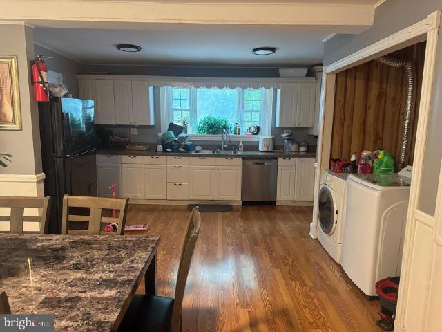 Townhouse for sale in Burlington, New Jersey