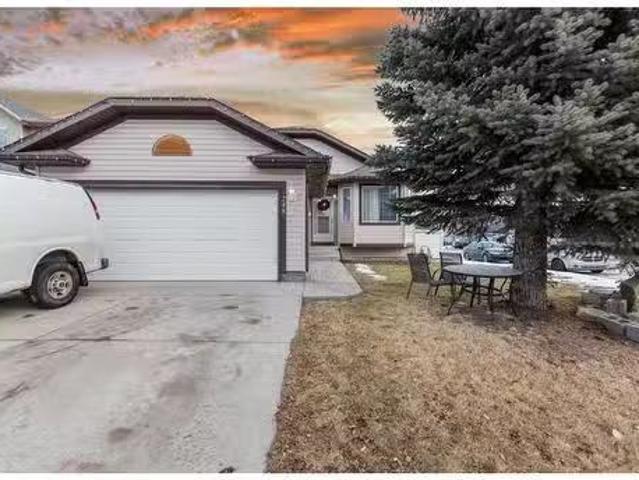 House for sale in Chestermere, Alberta