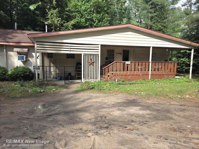 House for sale in Saint Helen, Michigan