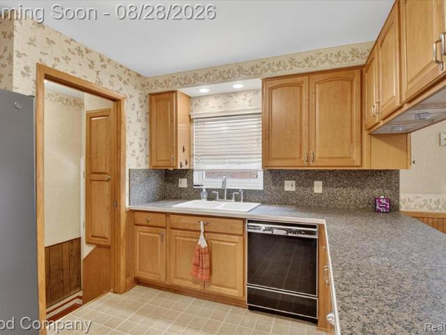 House for sale in Saint Clair Shores, Macomb County