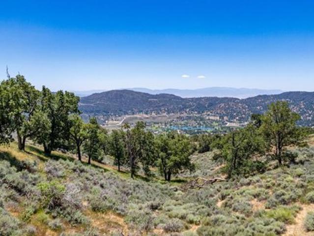 Land for sale in Tehachapi, California