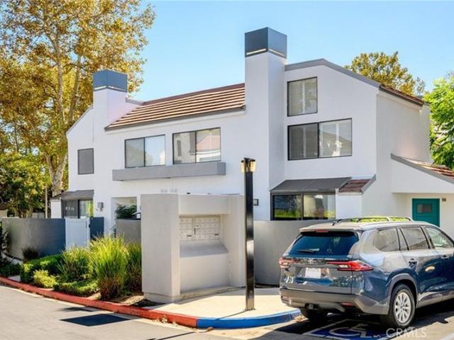 Townhouse for sale in Simi Valley, Ventura County