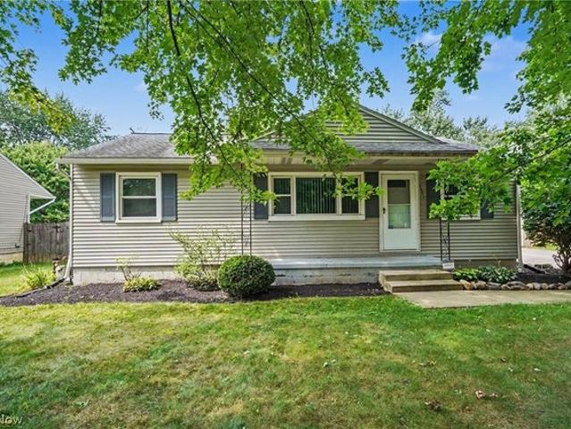 House for sale in Summit, Ohio