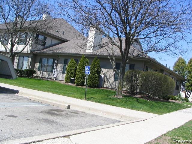Condo for sale in Southfield, Michigan