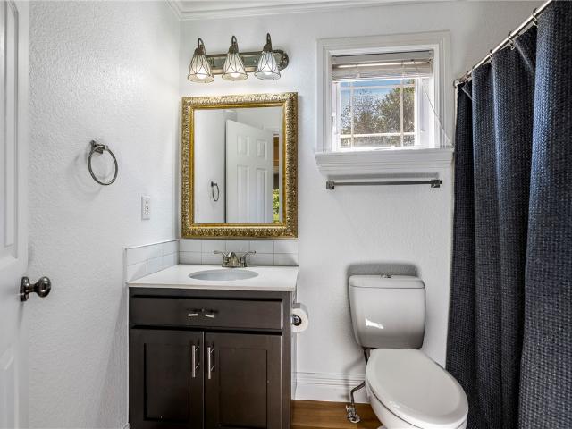 House for sale in Fayetteville, Washington County