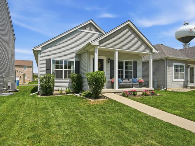 House for sale in Crown Point, Lake County