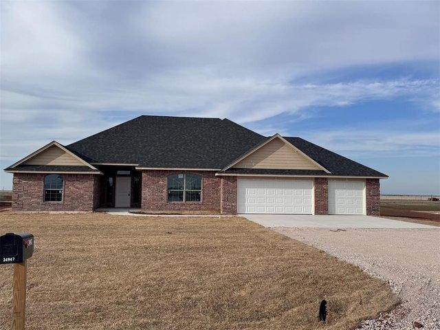 House for sale in Cashion, Oklahoma