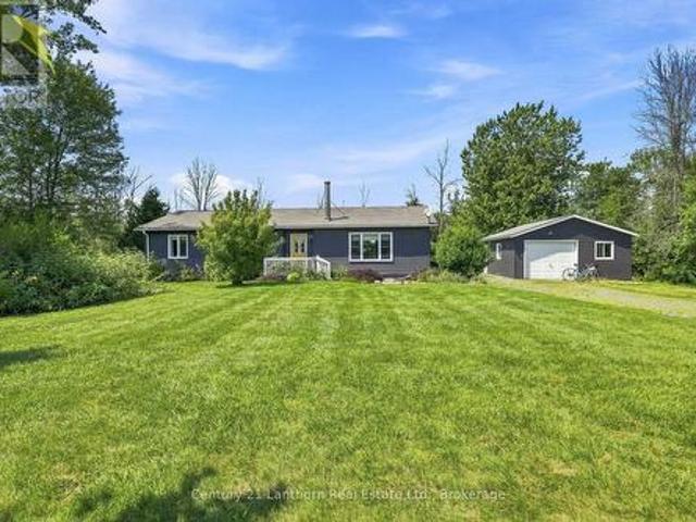 House for sale in Ontario