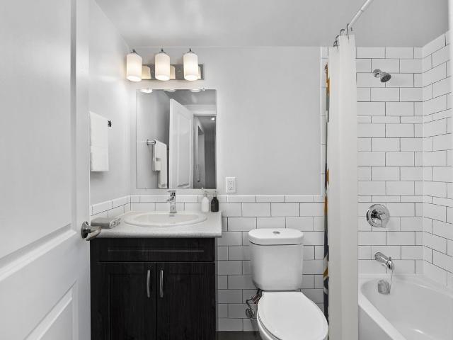 Apartment for rent in Etobicoke—Lakeshore, Toronto
