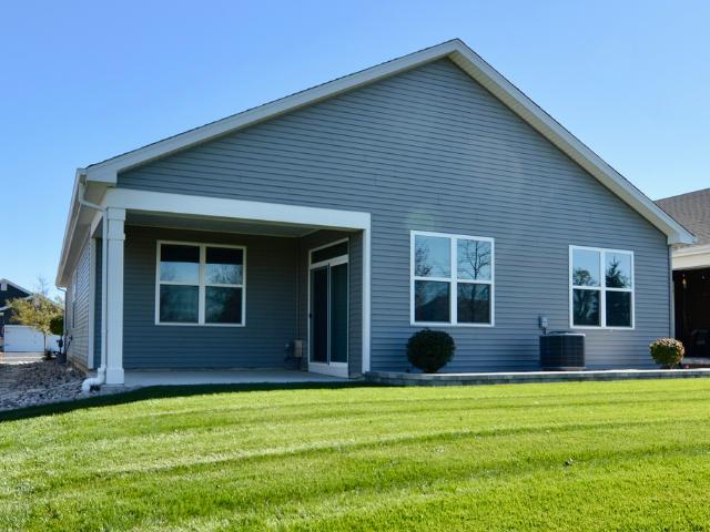 House for sale in Stonewater, Wonder Lake