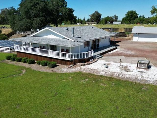 House for sale in Los Molinos, California