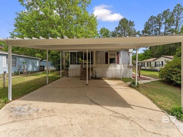 House for sale in Elberta, Alabama